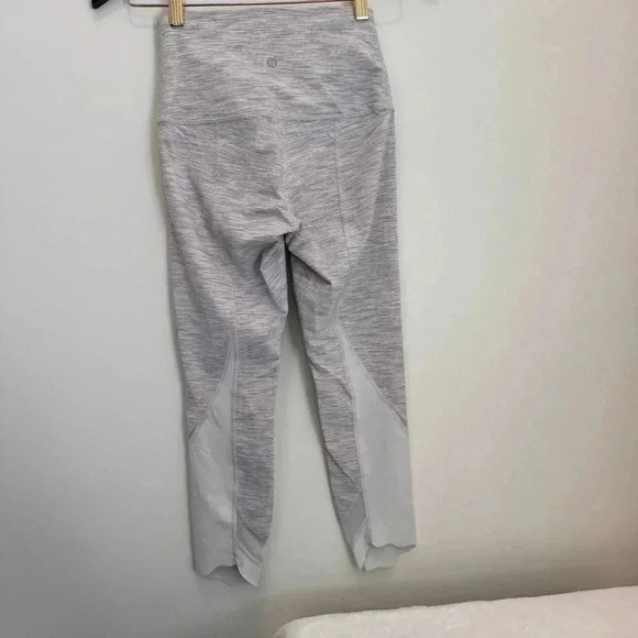 Lululemon Wunder Under High Rise Scalloped Hem Crop 23” size 4 - Picture 7 of 14